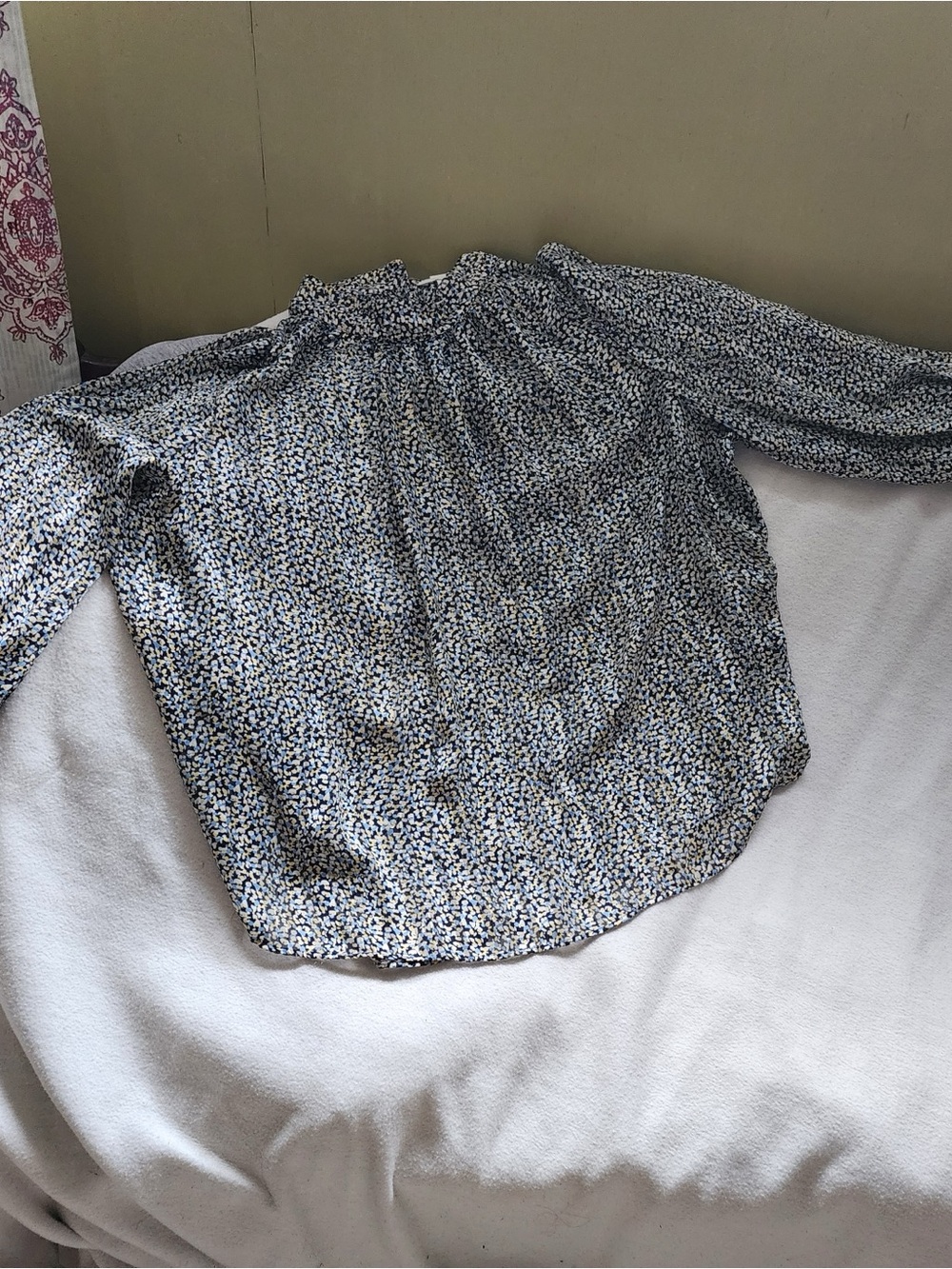 H&M Blue and White Floral High-Neck Blouse
